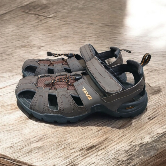 Teva Forbay Water Brown Outdoor Sandals Mens Size 9 Gorpcore - Picture 1 of 8
